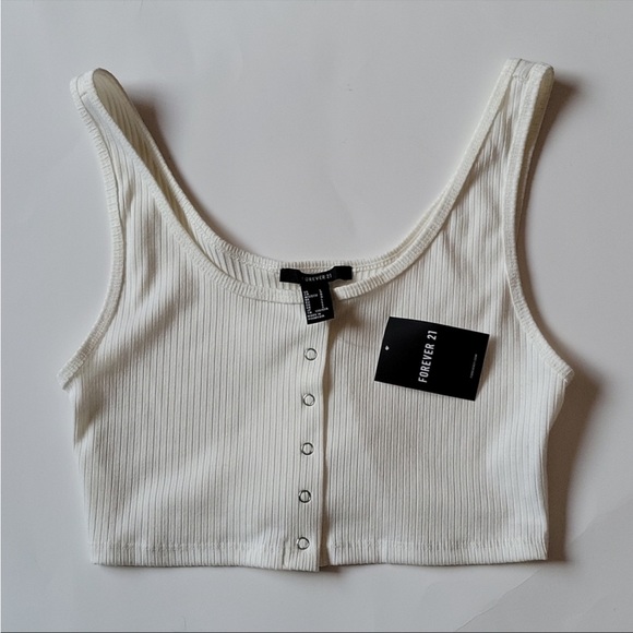 Forever 21 Tops - Forever 21 Crop Top